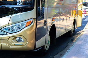沖縄のバス：美しい観光地を巡る便利な交通手段